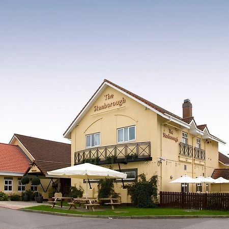 Premier Inn Welwyn Garden City Bagian luar foto