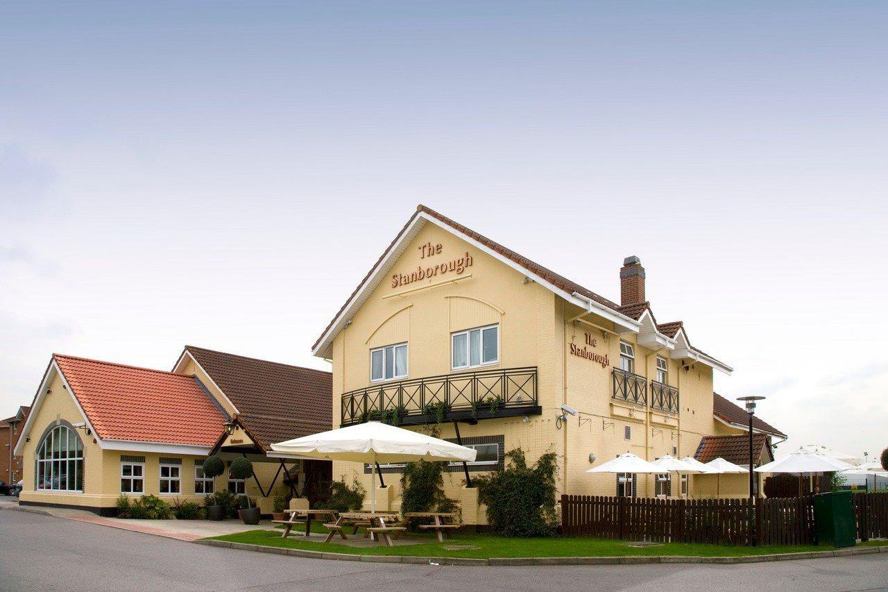 Premier Inn Welwyn Garden City Bagian luar foto