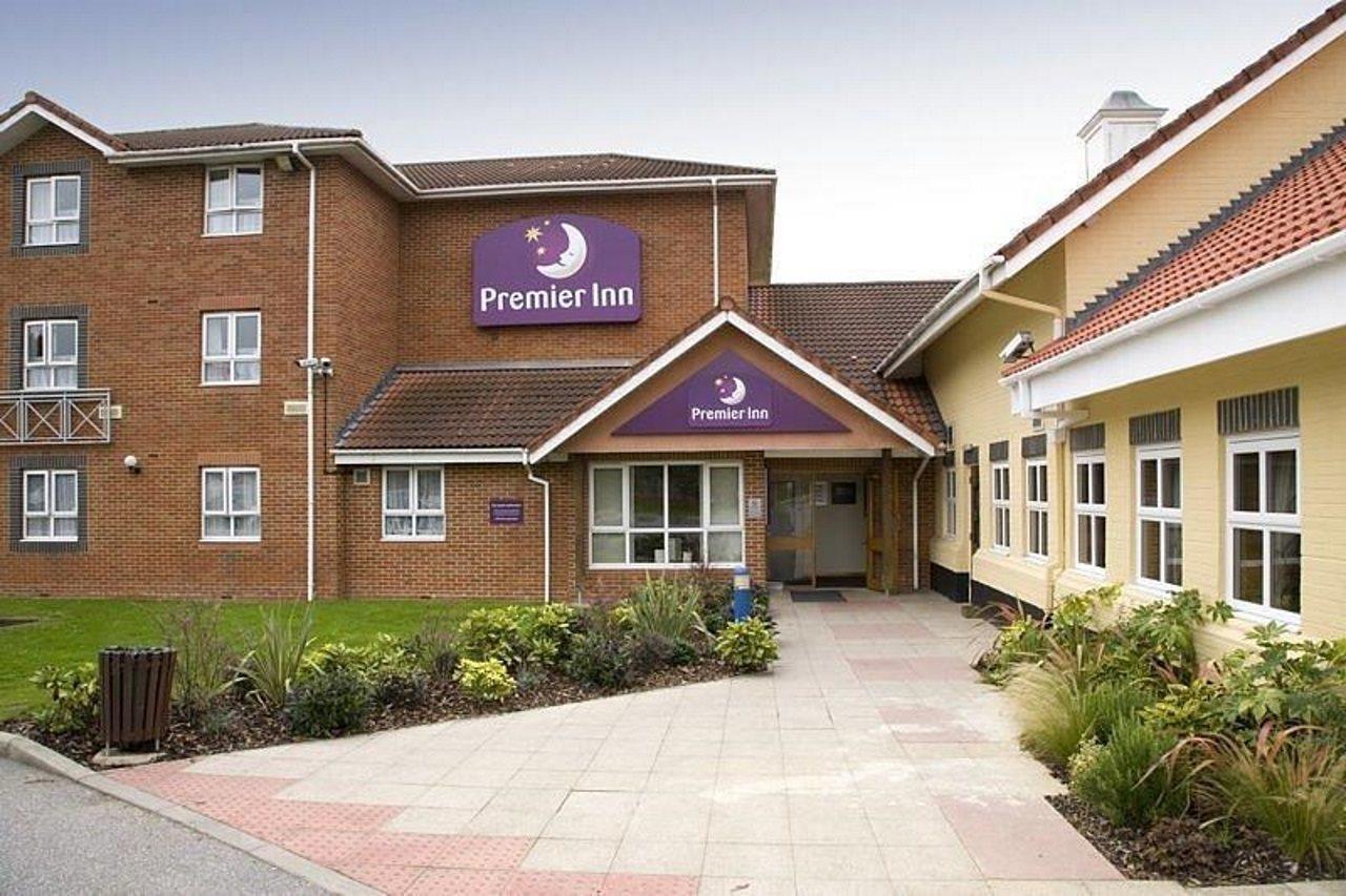 Premier Inn Welwyn Garden City Bagian luar foto